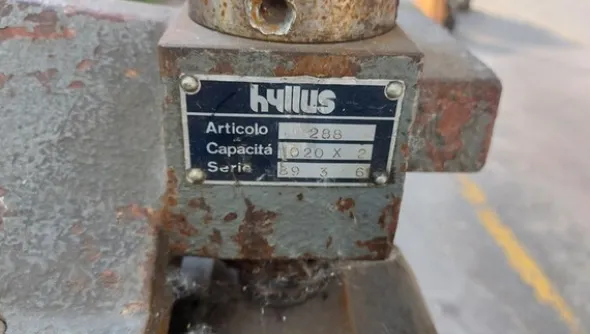 35#7172 Attrezzature meccaniche