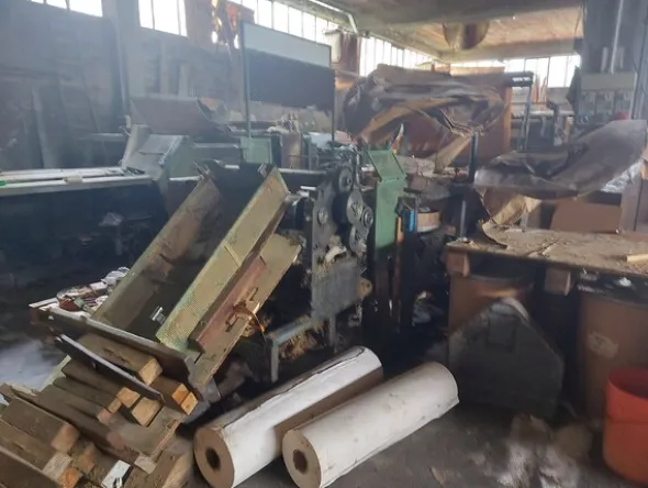 1#8024 Attrezzature meccaniche e arrredi