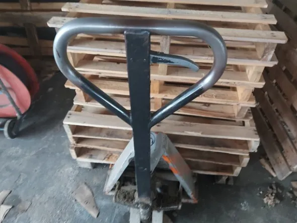 1#8024 Attrezzature meccaniche e arrredi