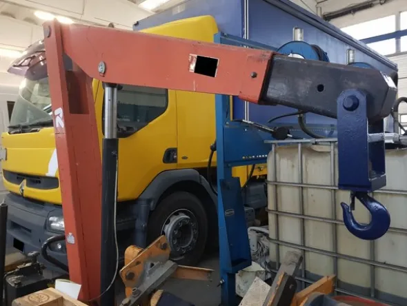 1#5348 Attrezzature officina e ricambi per automezzi industriali