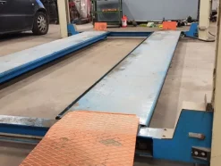 1#5348 Attrezzature officina e ricambi per automezzi industriali