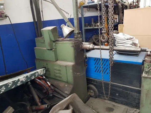 1#5348 Attrezzature officina e ricambi per automezzi industriali