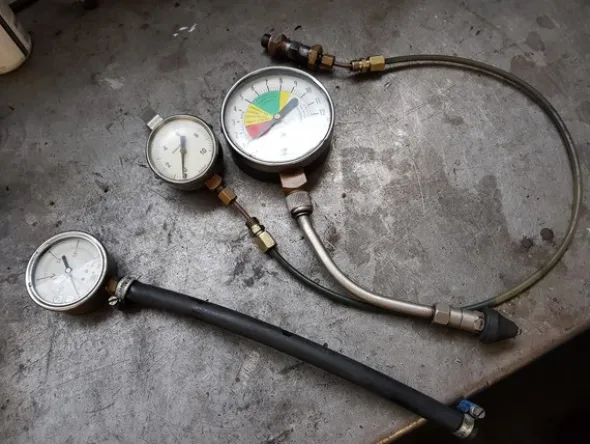 1#5348 Attrezzature officina e ricambi per automezzi industriali