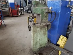 1#5348 Attrezzature officina e ricambi per automezzi industriali