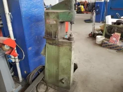 1#5348 Attrezzature officina e ricambi per automezzi industriali