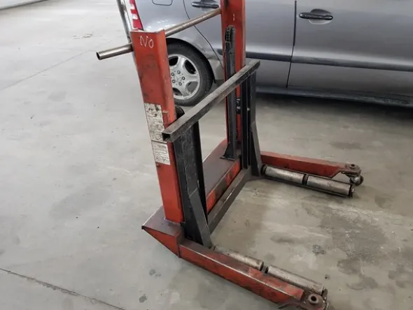1#5348 Attrezzature officina e ricambi per automezzi industriali