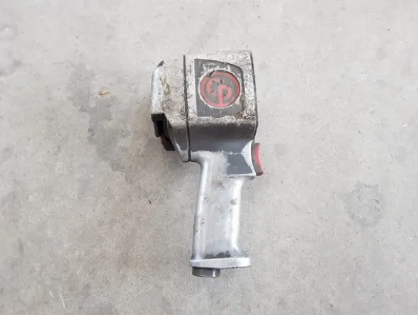 1#5348 Attrezzature officina e ricambi per automezzi industriali