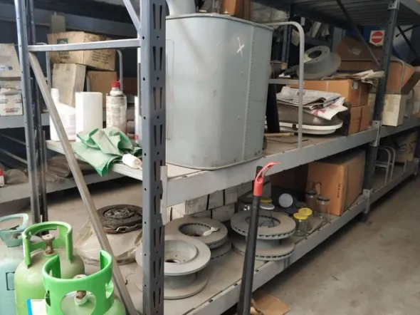 1#5348 Attrezzature officina e ricambi per automezzi industriali