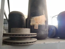 1#5348 Attrezzature officina e ricambi per automezzi industriali