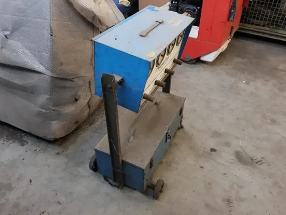 1#5348 Attrezzature officina e ricambi per automezzi industriali
