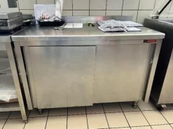 1#8498 Attrezzature per attività commercio e macellazione bestiame