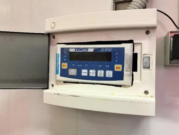 1#8498 Attrezzature per attività commercio e macellazione bestiame