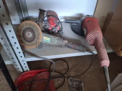 3#8767 Attrezzature per cantiere