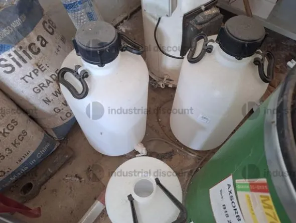 3#8767 Attrezzature per cantiere