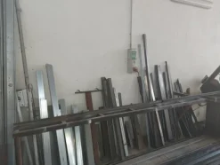 2#5574 Attrezzature per la lavorazione del ferro