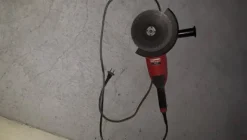 2#5574 Attrezzature per la lavorazione del ferro