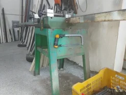 2#5574 Attrezzature per la lavorazione del ferro