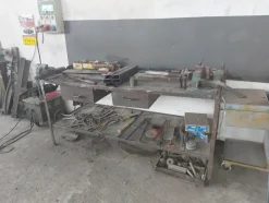 2#5574 Attrezzature per la lavorazione del ferro