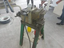2#5574 Attrezzature per la lavorazione del ferro