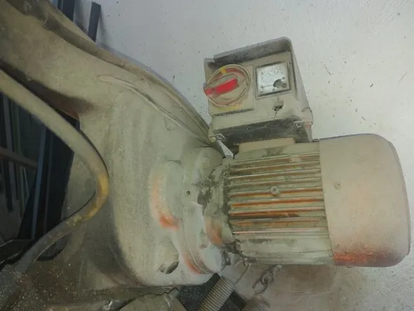 2#5574 Attrezzature per la lavorazione del ferro