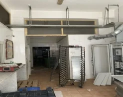 1#8384 Attrezzature per la lavorazione di prodotti da forno in disuso