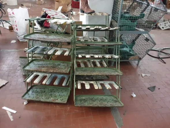 3#6047 Attrezzature per la produzione di calzature