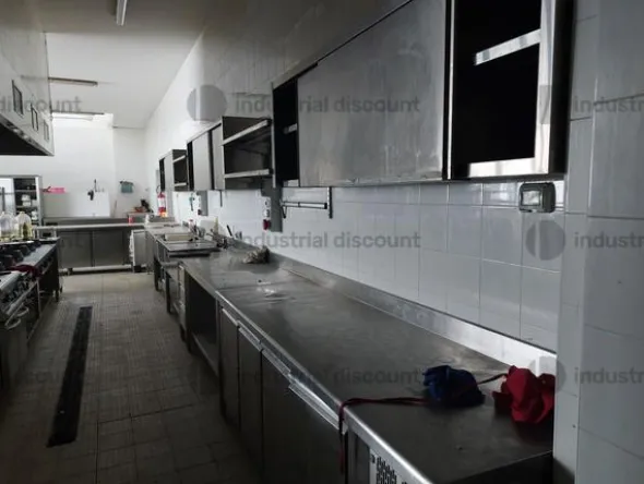 8#9089 Attrezzature per la ristorazione