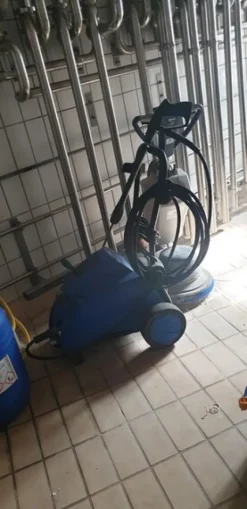 1#7331 Attrezzature per produzione di latte e derivati
