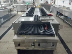 9#9089 Attrezzature per ristorazione e Amplificatore Yamaha e Scaffalature