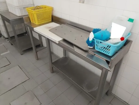 22#7948 Attrezzature pescheria