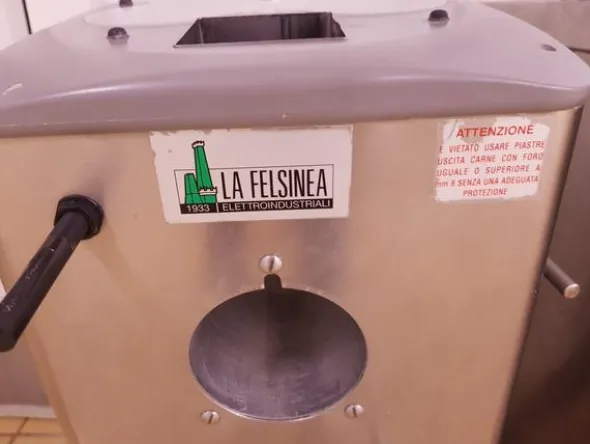 23#4631 Attrezzature professionali per la lavorazione della carne