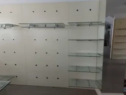 2#8466 Attrezzature punto vendita