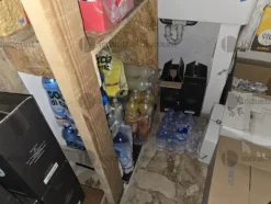 1#10312 Attrezzature ristorazione e bevande e alimenti a lunga scadenza
