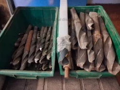 3#10272 Attrezzature utensili e strumenti per officina e lavorazioni meccaniche