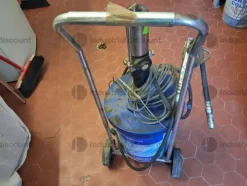 3#10272 Attrezzature utensili e strumenti per officina e lavorazioni meccaniche