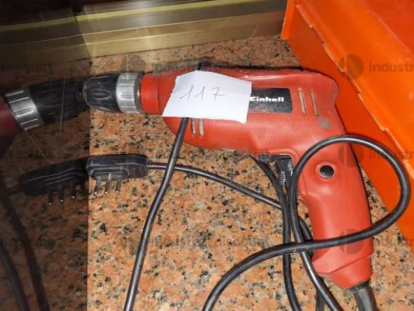 4#10015 Attrezzature varie da cantiere