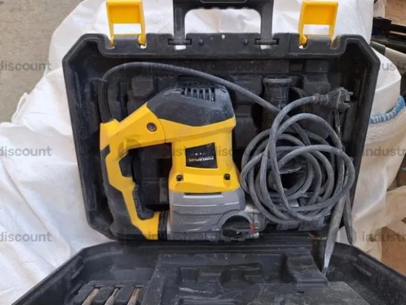 1#9752 Attrezzature varie di cantiere