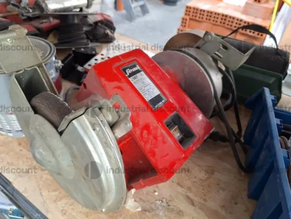 1#9752 Attrezzature varie di cantiere