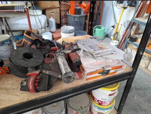 1#9752 Attrezzature varie di cantiere