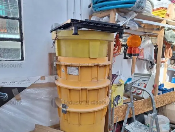 1#9752 Attrezzature varie di cantiere