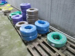4#8599 Attrezzature varie di magazzino e rimanenze di materiale elettrico