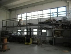 3#8599 Attrezzature varie di magazzino e rimanenze di materiale elettrico