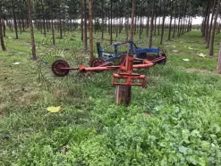 7#4112 Attrezzi agricoli