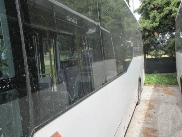 7#5473 Autobus Man