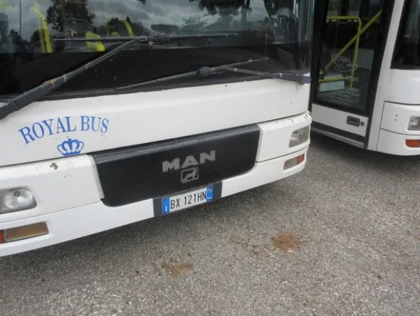 7#5473 Autobus Man