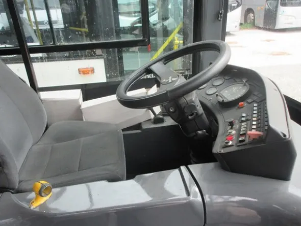 7#5473 Autobus Man
