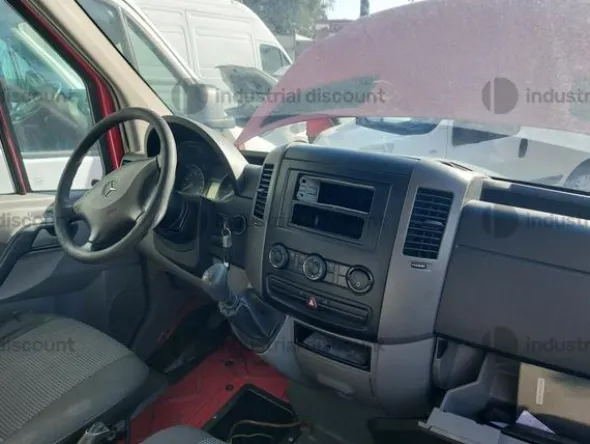 11#9138 Autocarri Iveco e Mercedes