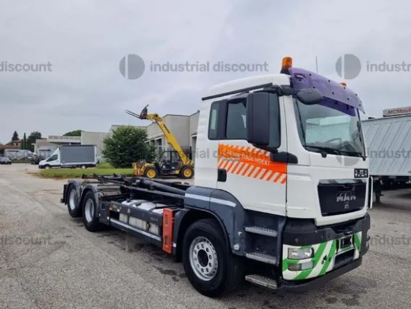 3#9064 Autocarro 3 Assi MAN TGS 28.360 6X2 - 2 BL Scarrabile
