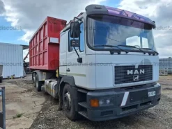 1#9304 Autocarro con gru Man
