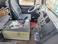 1#9304 Autocarro con gru Man